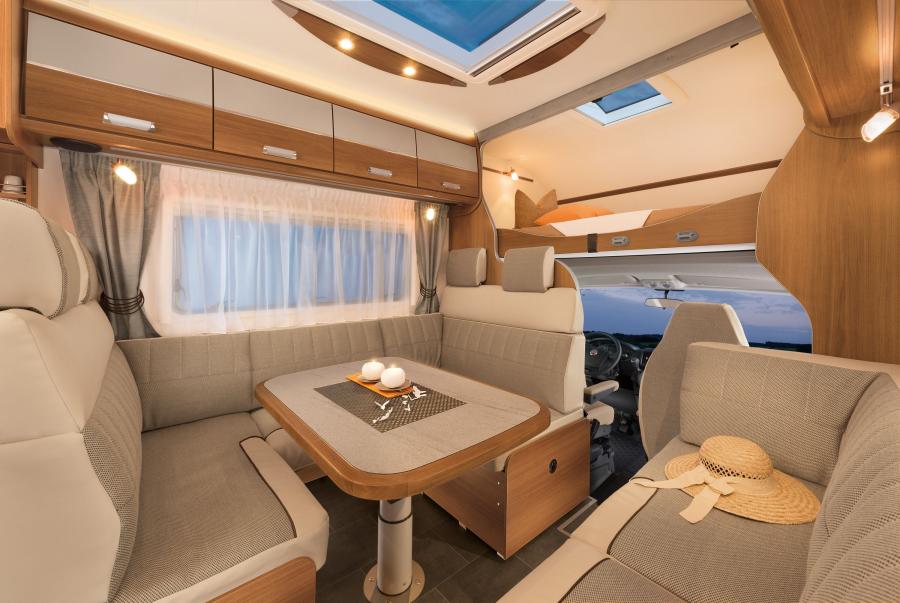 Интерьер Dethleffs Esprit Comfort A-2 2015 года  (фото 3 из 4)